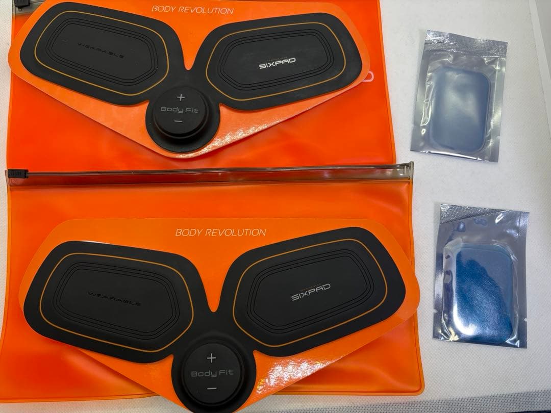 【美品】ジェル付 SIXPAD アブズフィット+ボディフィット+ジェル3機種