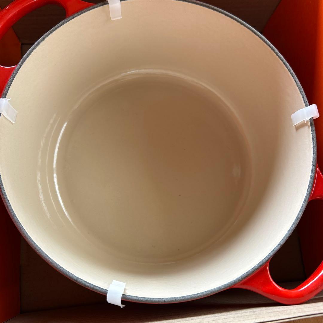 ル・クルーゼ LECREUSET ココット・ロンド 22cm 両手鍋