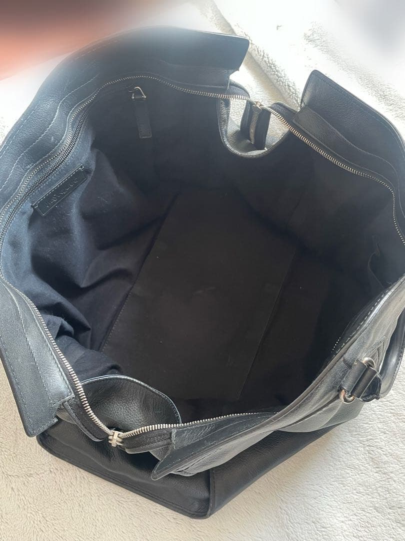 Yves Saint Laurent 黒 レザー ボストンバッグ