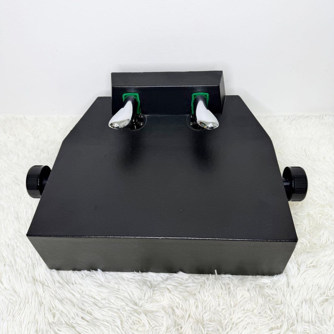 美品 ITOMASA ピアノ 補助ペダル P-33 BK 足台 補助台 ブラック