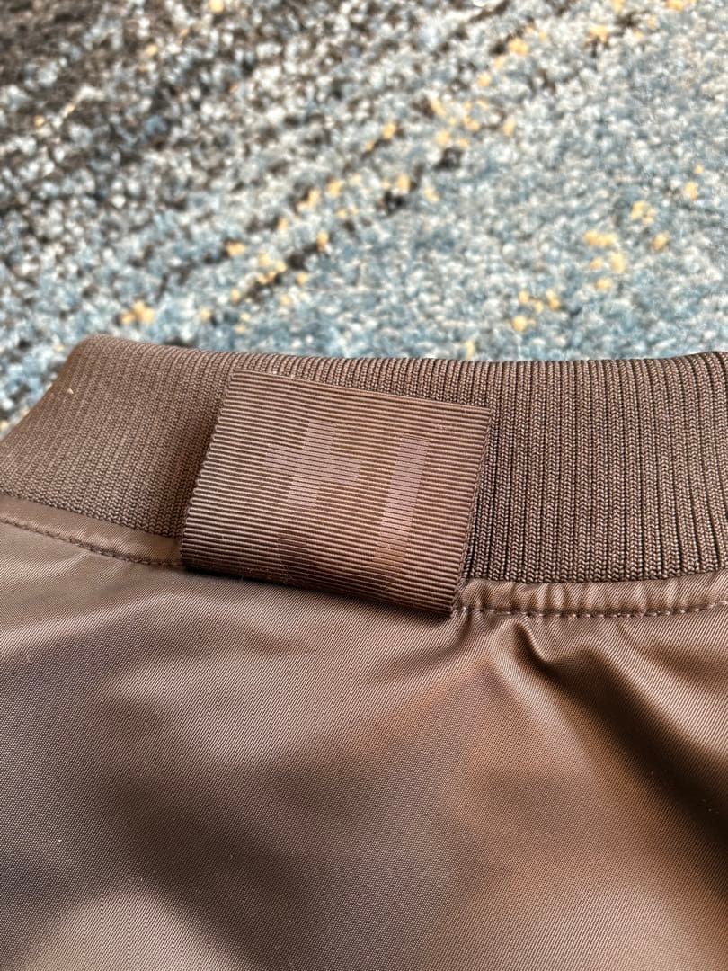 極美品 UNIQLO +J ハイブリッドダウンオーバーサイズMA-1 GLAY