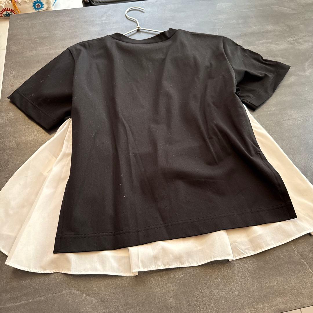 sacai ブラック ポケット付き Tシャツ