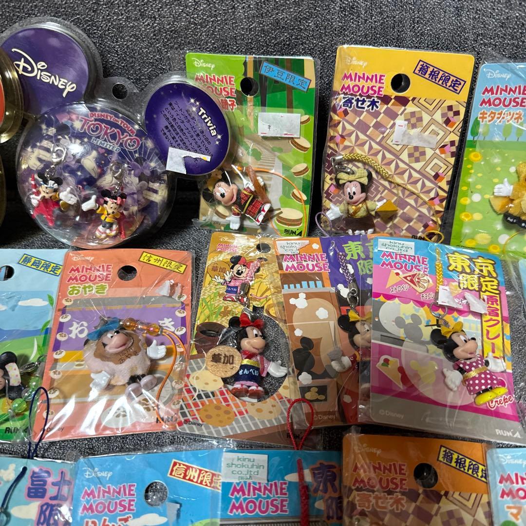 ミッキー&ミニーご当地着ぐるみストラップ　35個大量まとめ売り　レトロ