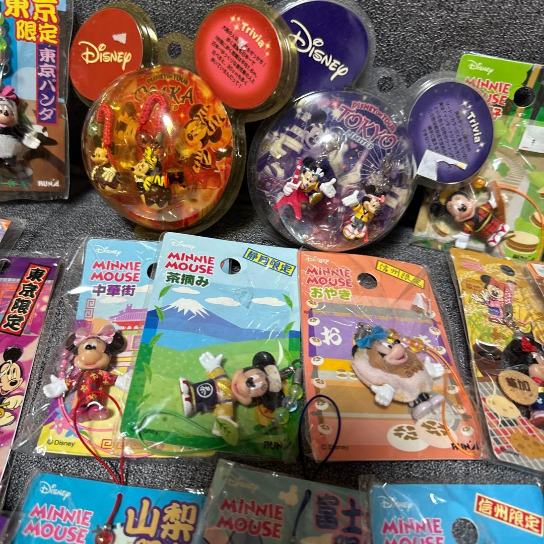 ミッキー&ミニーご当地着ぐるみストラップ　35個大量まとめ売り　レトロ