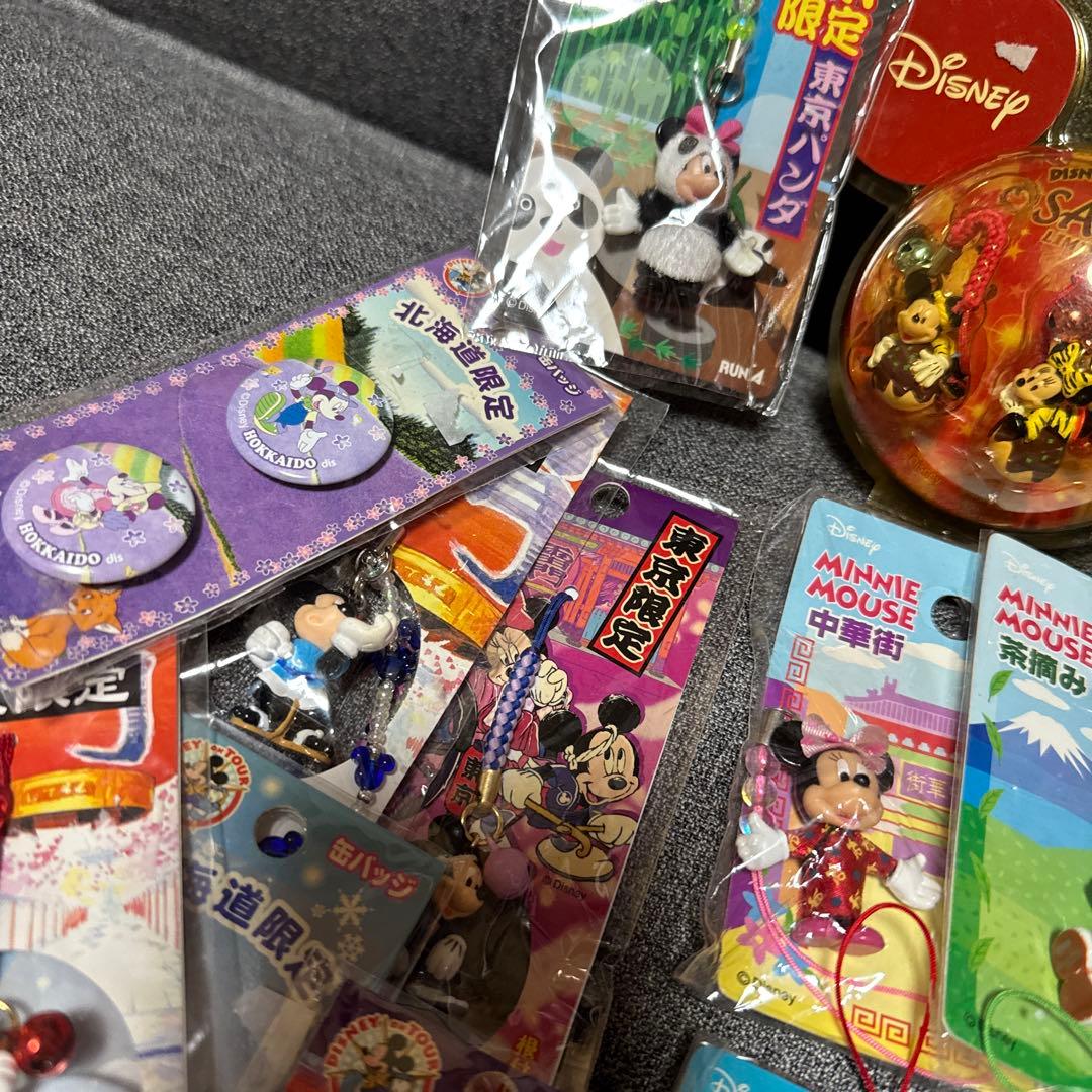 ミッキー&ミニーご当地着ぐるみストラップ　35個大量まとめ売り　レトロ