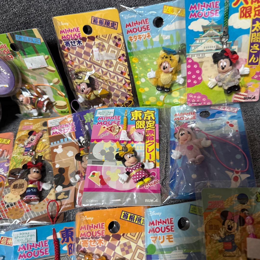 ミッキー&ミニーご当地着ぐるみストラップ　35個大量まとめ売り　レトロ
