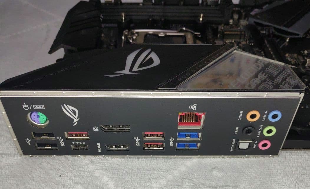 ASUS STRIX Z390-F GAMING マザーボード
