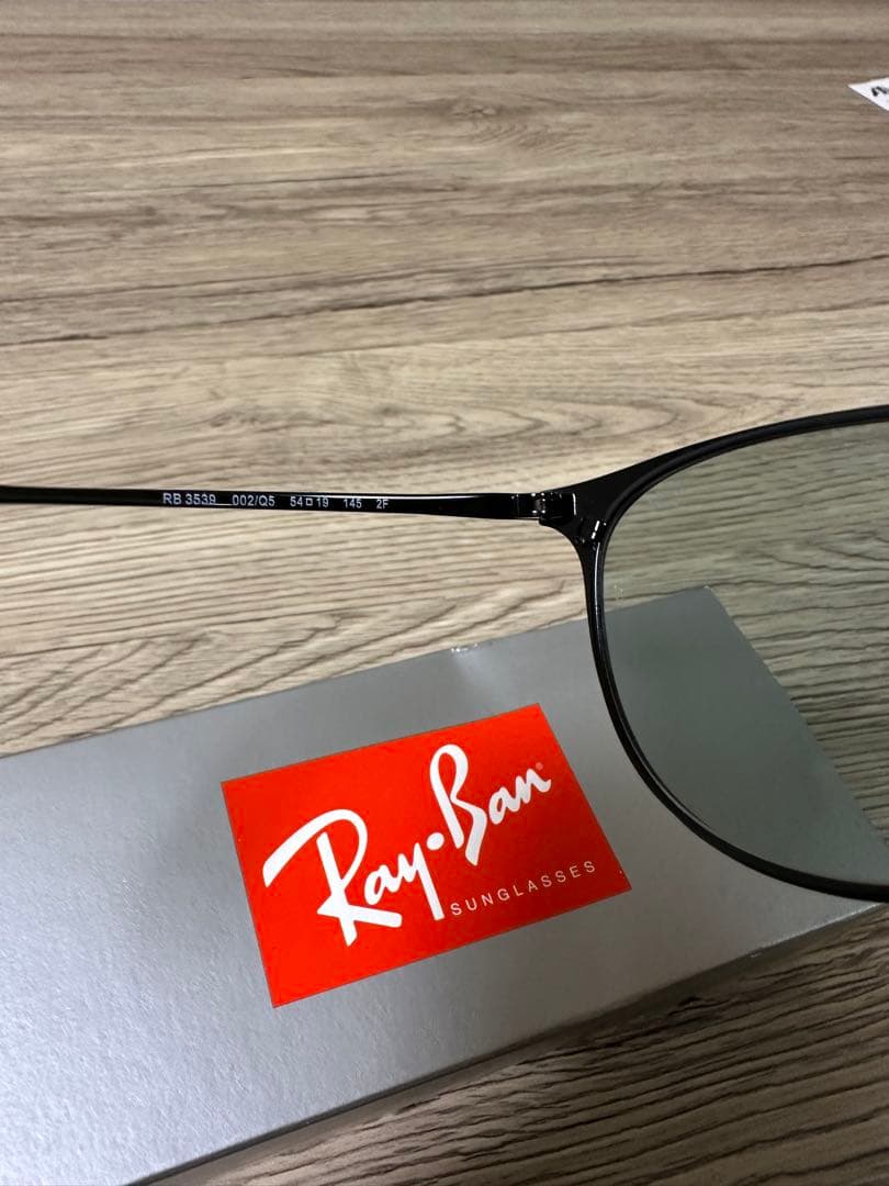 Ray-Ban サングラス ORB3539 Erika l