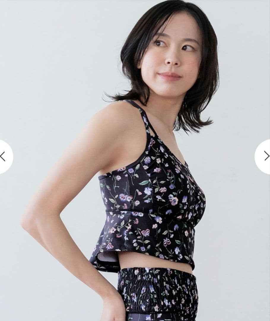 【新品タグ付き】SUKALA花柄タンクトップ Mサイズ(自宅で試着済)