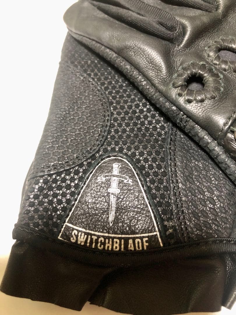 hyde着 SWICHBLADEチェーンレザーグローブ完売品