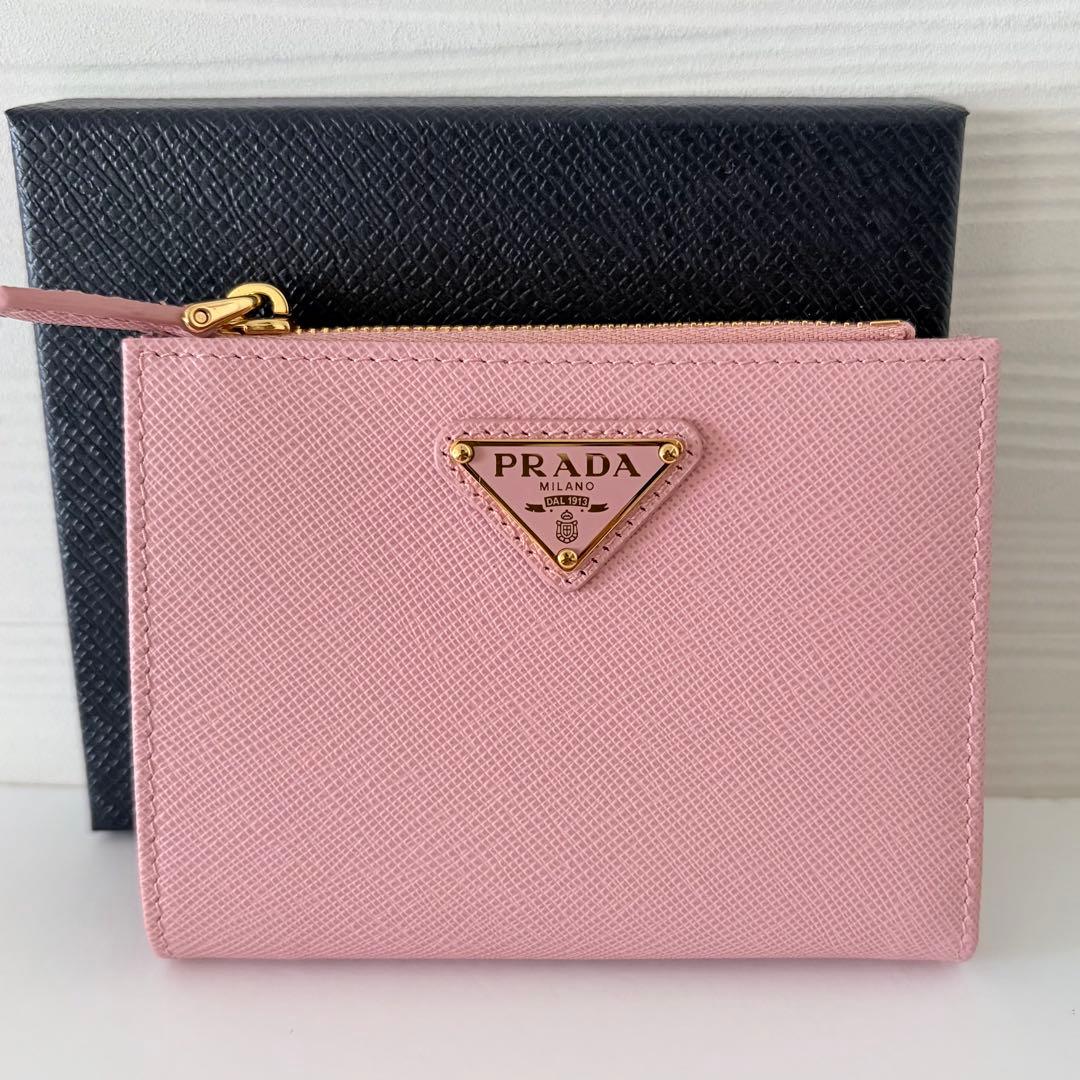 最終値下 PRADA 未使用 直営店購入 サフィアーノ財布 ウォレット