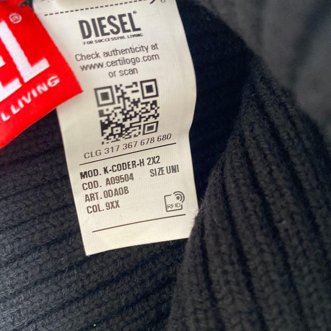 新品タグ付き　DIESEL ディーゼル　ニット帽　ビーニー　赤タグロゴ入り　黒