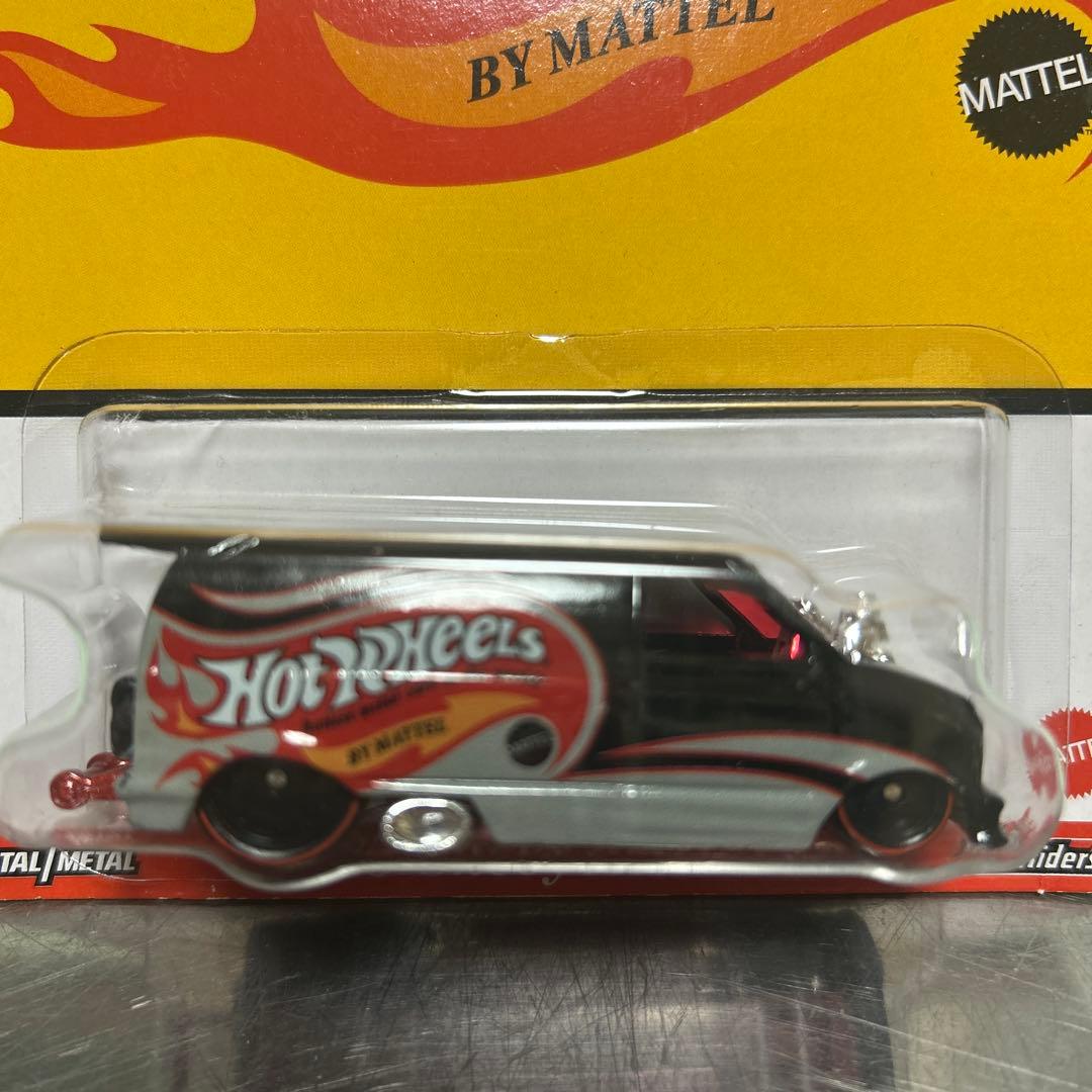 ミニカー hot wheels CHEY Van&SPORTS WAGON 2set