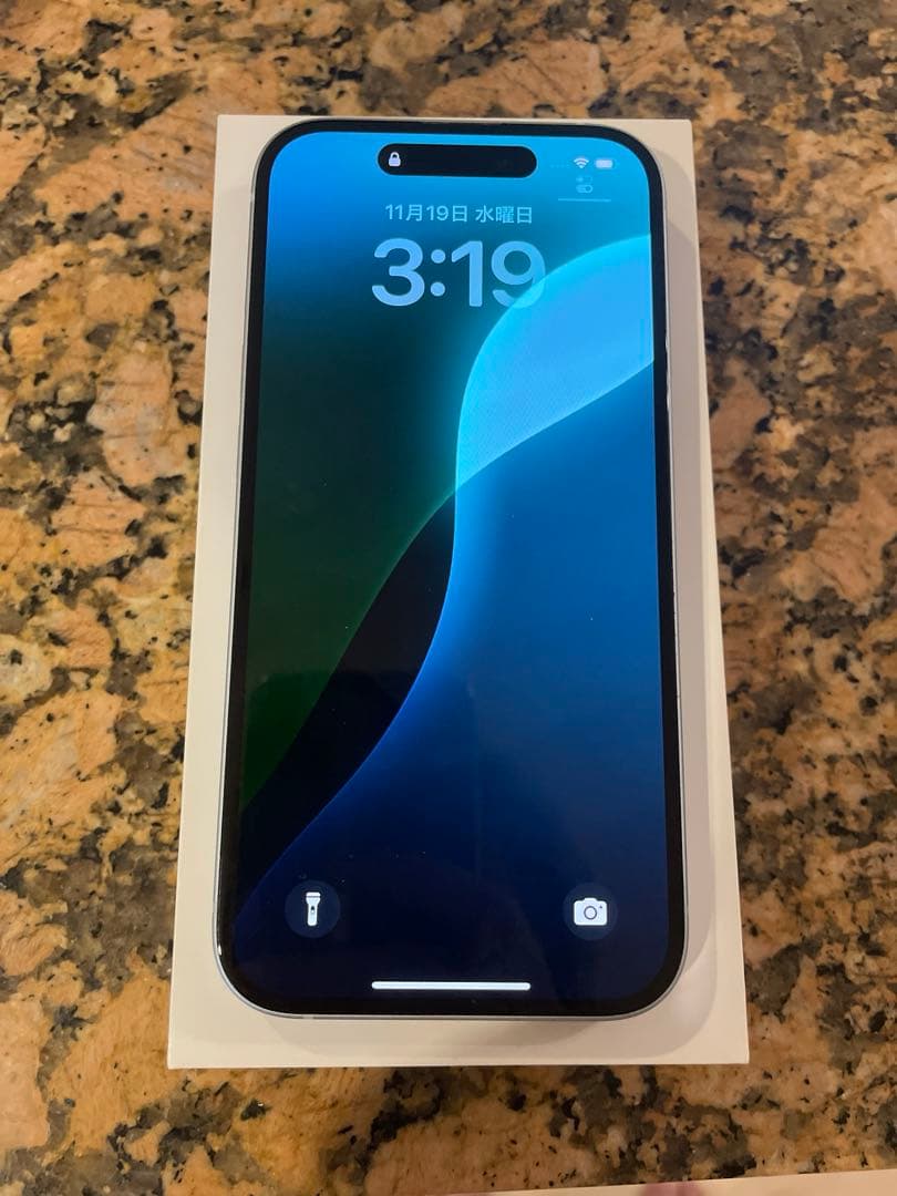 Apple iPhone 15 128G ブルー　SIMフリー