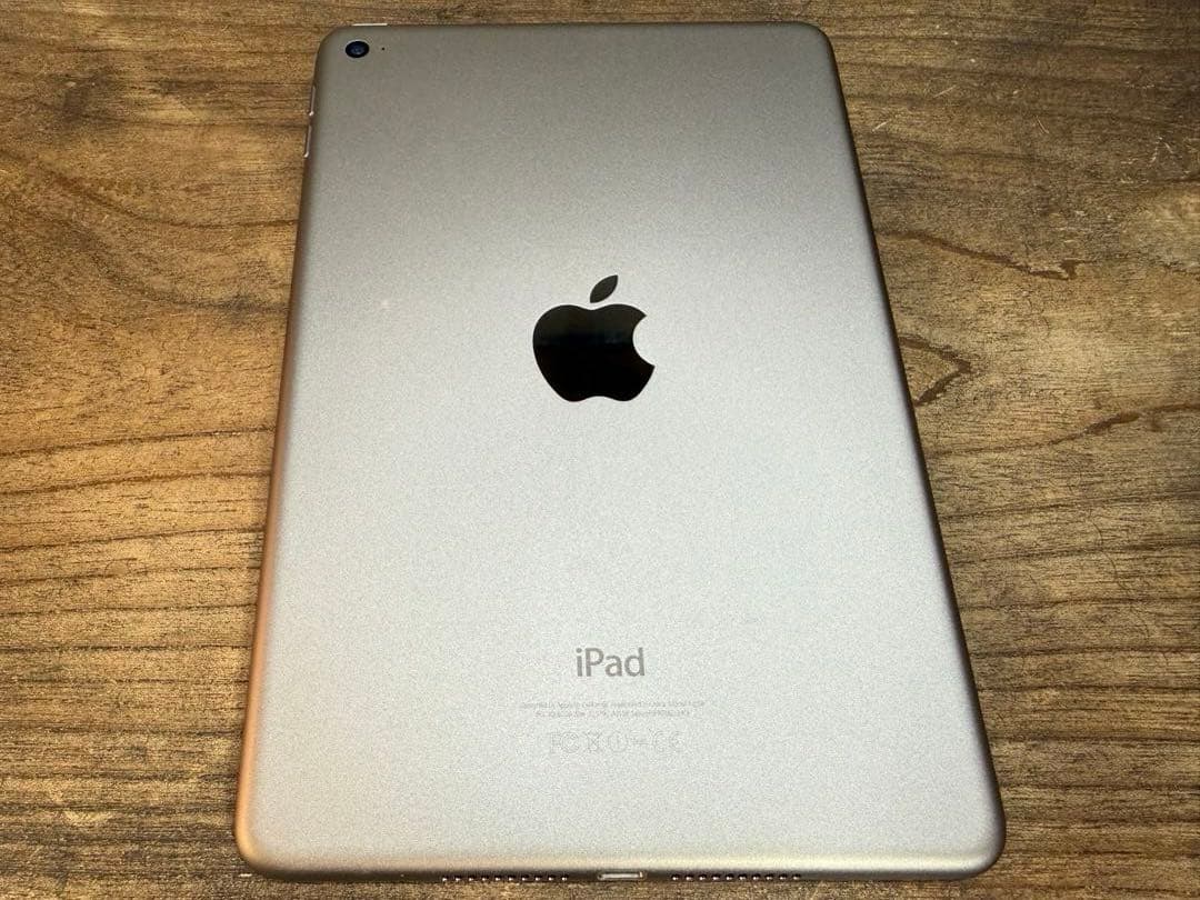 Apple iPad mini（第4世代）Wi-Fiモデル 16GB シルバー