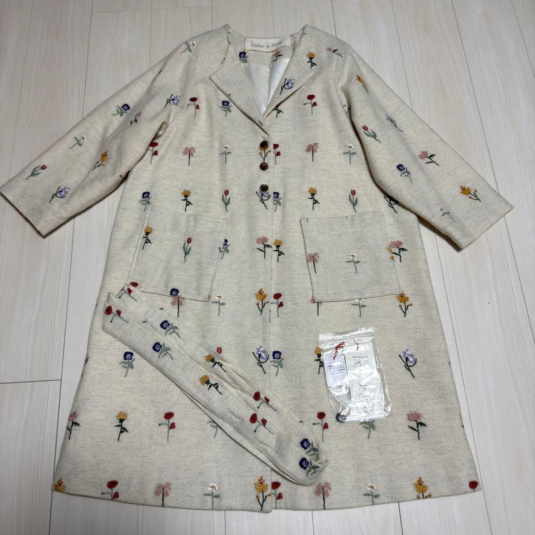 l'atelier du savon きちんと並ぶお花刺繍　ロングコート