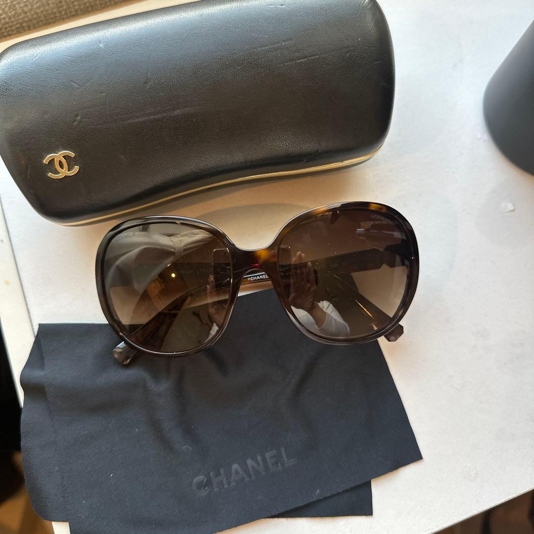 CHANEL サングラス べっ甲　ケース付き