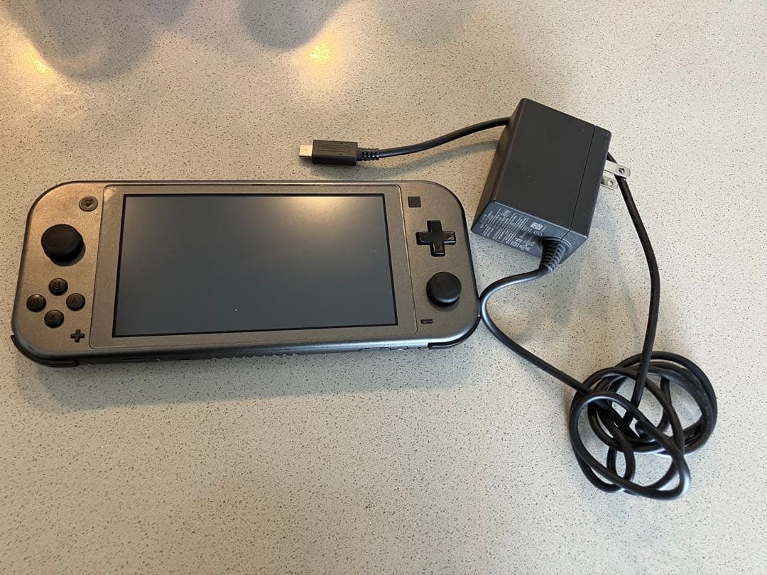動作品　Nintendo Switch Lite 本体 ポケモン 限定モデル