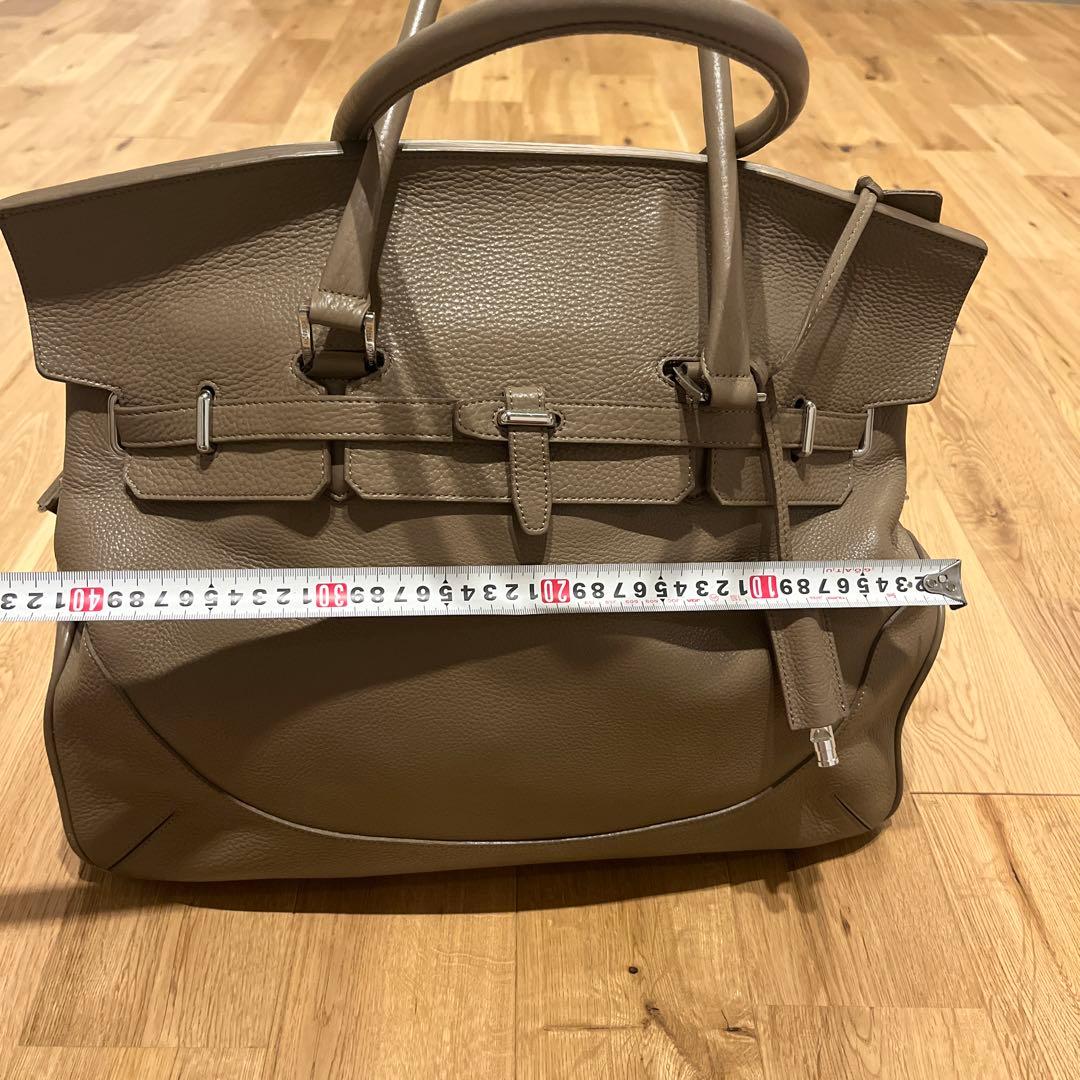 ペッレモルビダ　ボストンバック