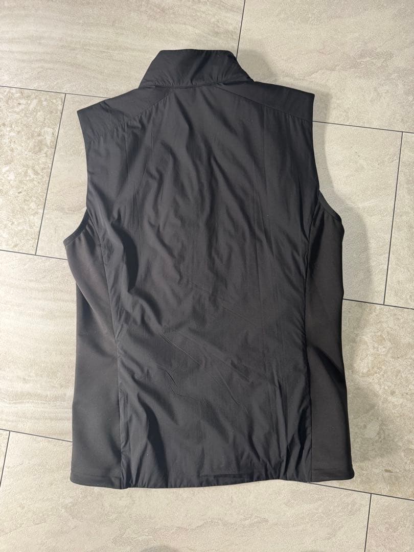 ARC'TERYX アトム ベスト メンズ XSブラック（タグ付き）