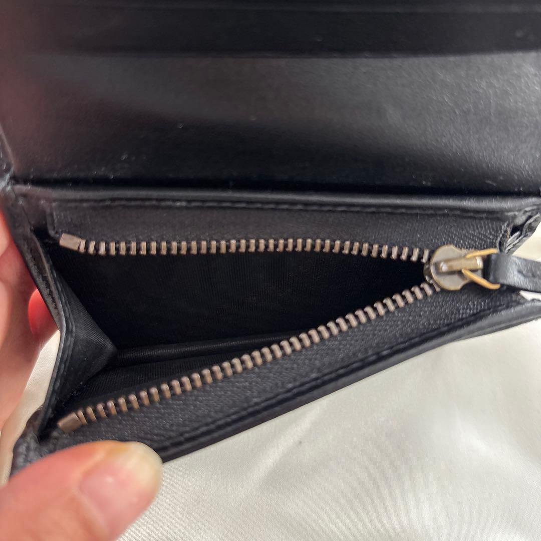グッチ　２つ折り財布　ブラック　箱付き