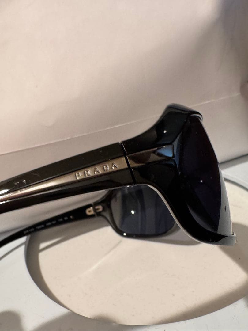 正規品PRADA プラダ サングラス GACKT着用SPR14G 入手困難 黒