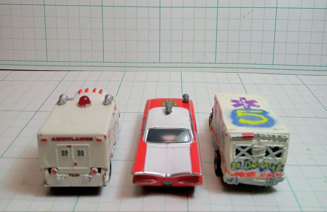 トミカディズニーカーズ3台