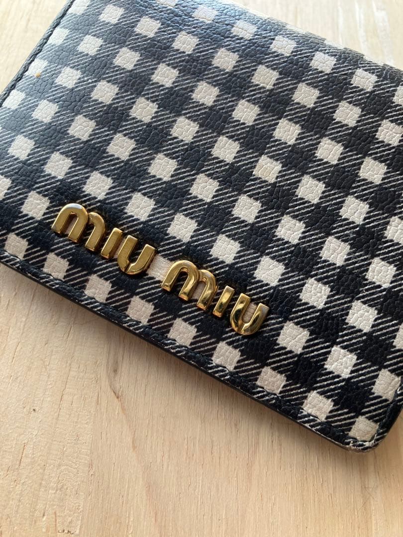 miu miu チェック柄 二つ折り財布