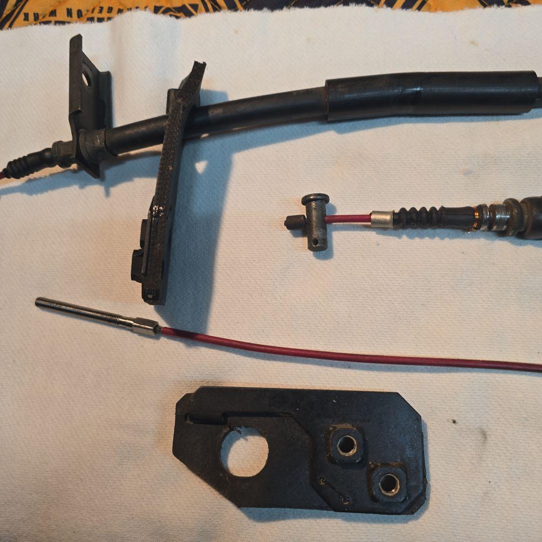 DR30 スカイライン　ターボ用　サイドブレーキワイヤー