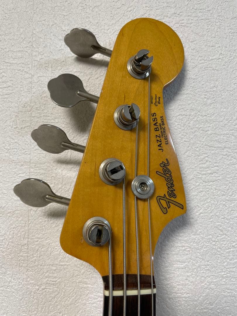 Fender Jazz Bass サンバースト ストラップ付き