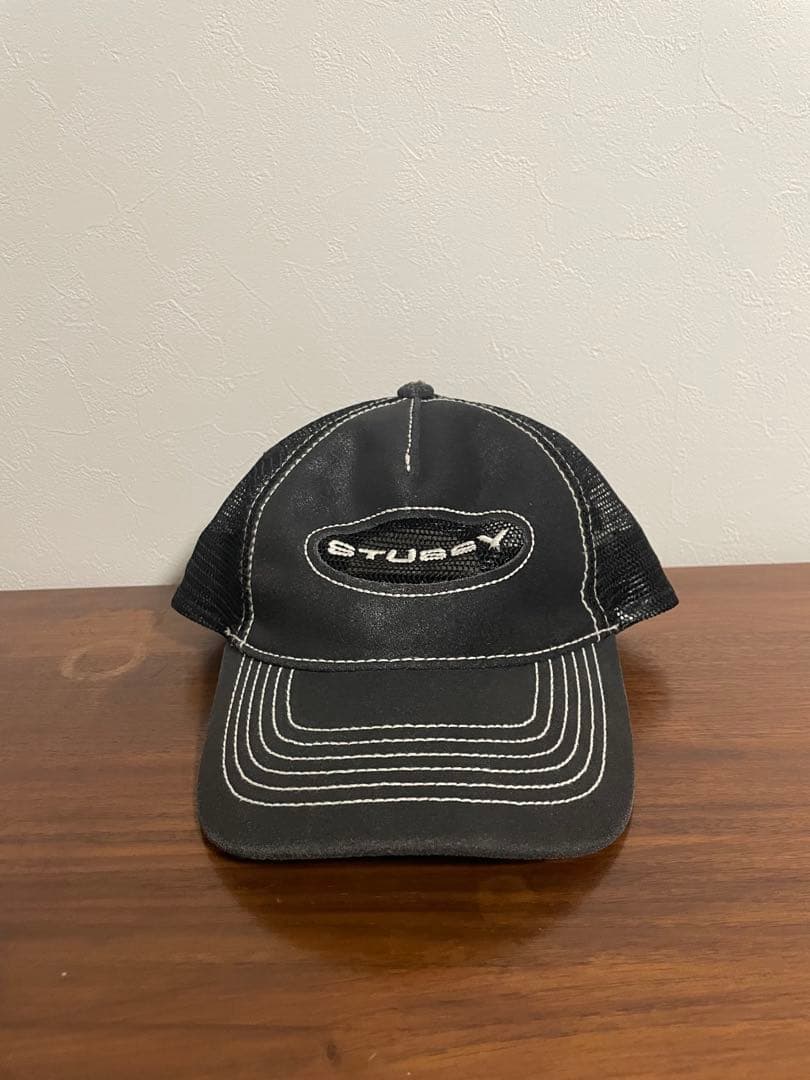 帽子 STUSSY TRUCKER CUT-OUT LEATHER SNAPBACK
