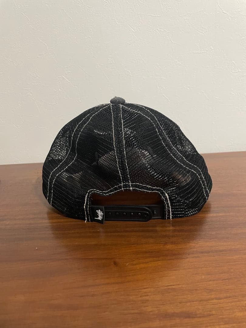 帽子 STUSSY TRUCKER CUT-OUT LEATHER SNAPBACK