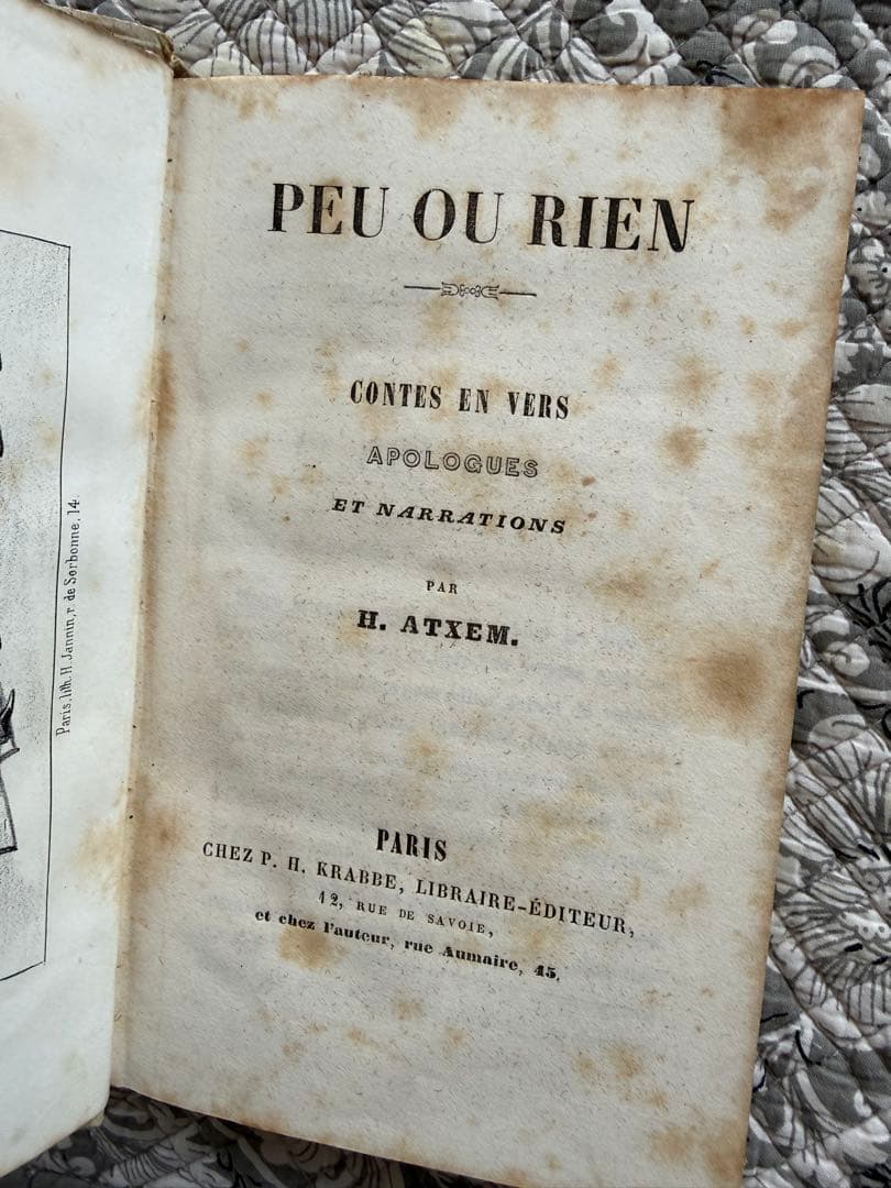 フランスアンティークロマンティック本ゴールドの箔押し古書1877年印刷