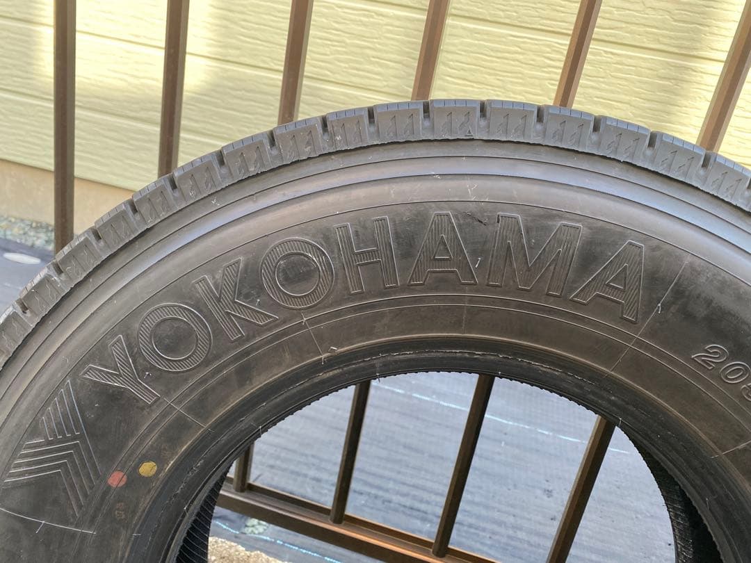 205/85R16 スタッドレス　ヨコハマ　24年製　トラック用 2本セット