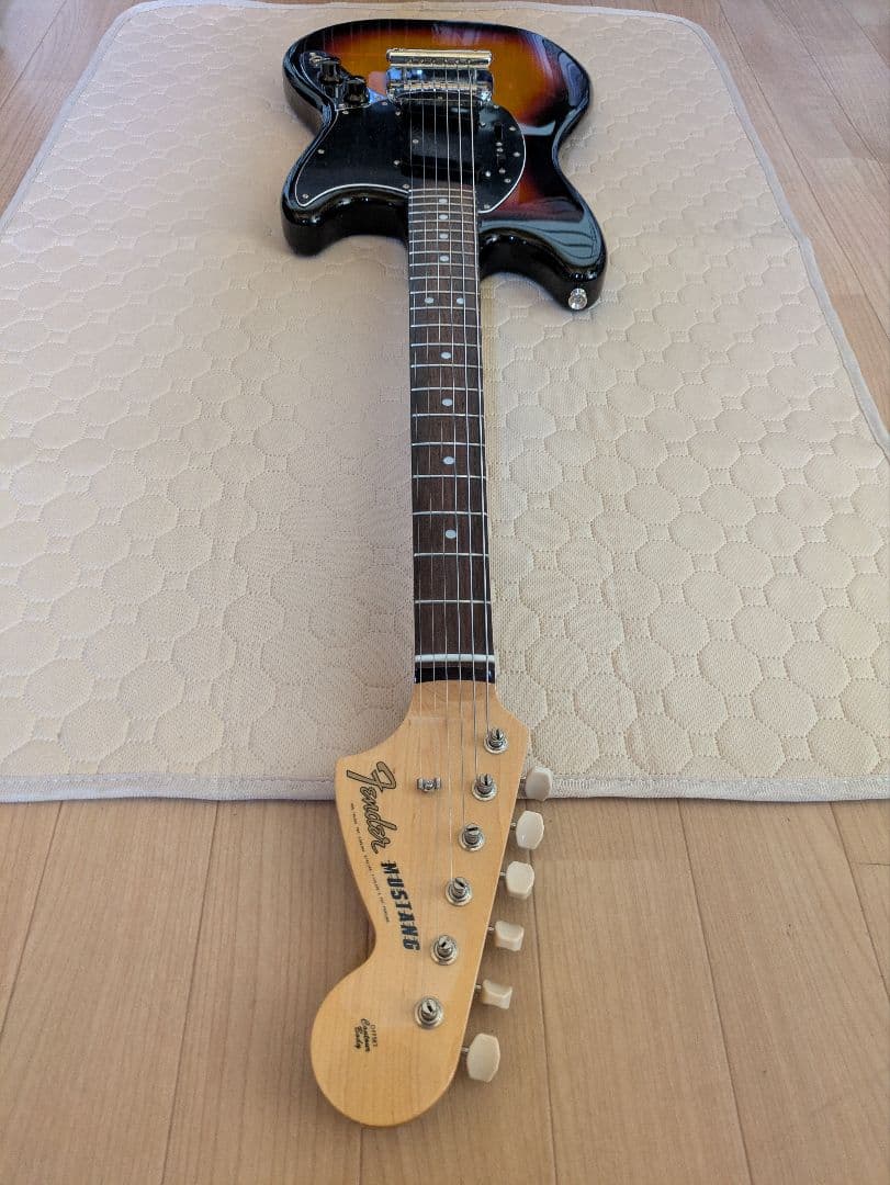 ギター FENDER MUSTANG FSR 70s LIMITED EDITION