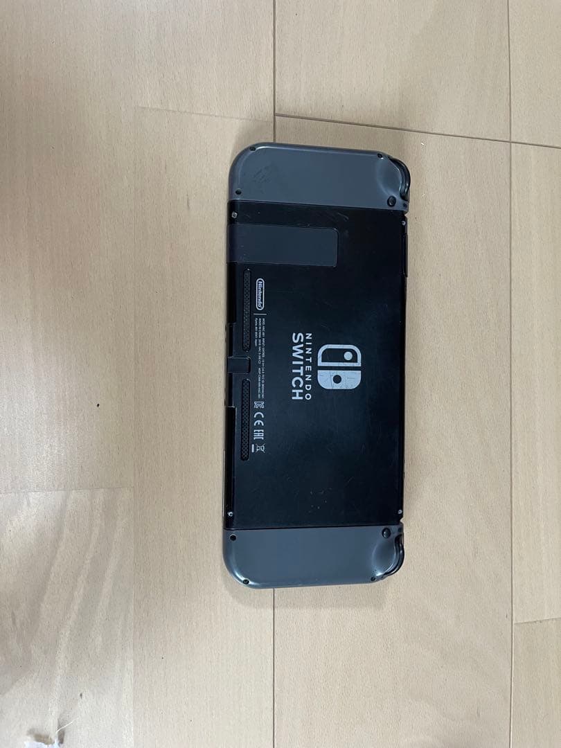 Nintendo Switch 大乱闘スマッシュブラザーズモデル 本体と付属品