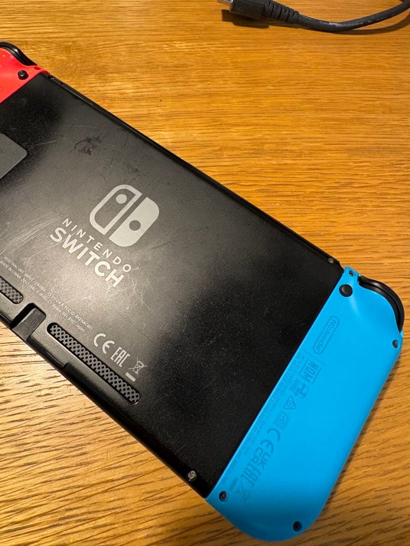 Nintendo Switch ネオンブルー・ネオンレッド 本体＋ケース