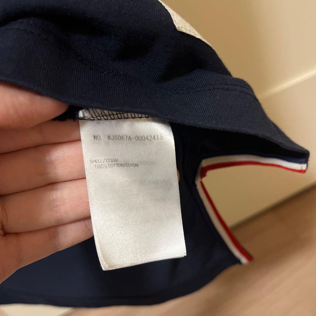 THOM BROWNE ネイビー Tシャツ サイドスリット