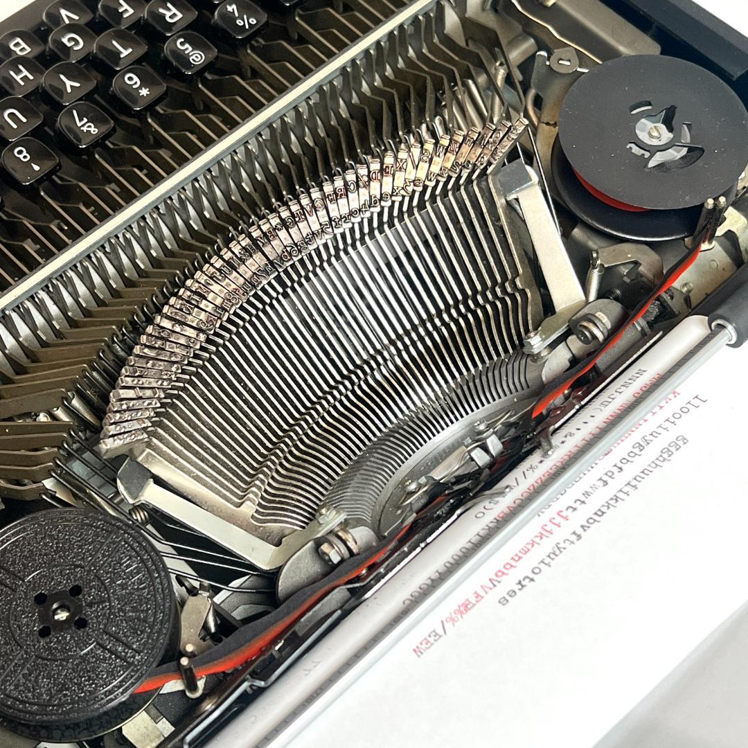 タイプライター,ブラザー 763、動作確認済み　1970年代　日本製　希少商品