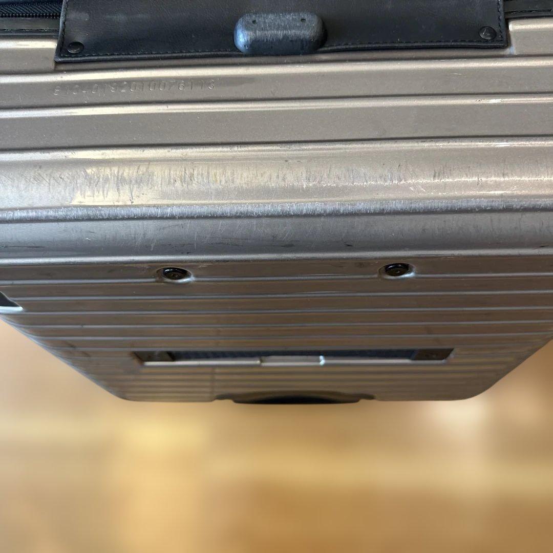 RIMOWA/リモワ製の2輪サルサ ビジネストロリー シャンパンゴールド 23L
