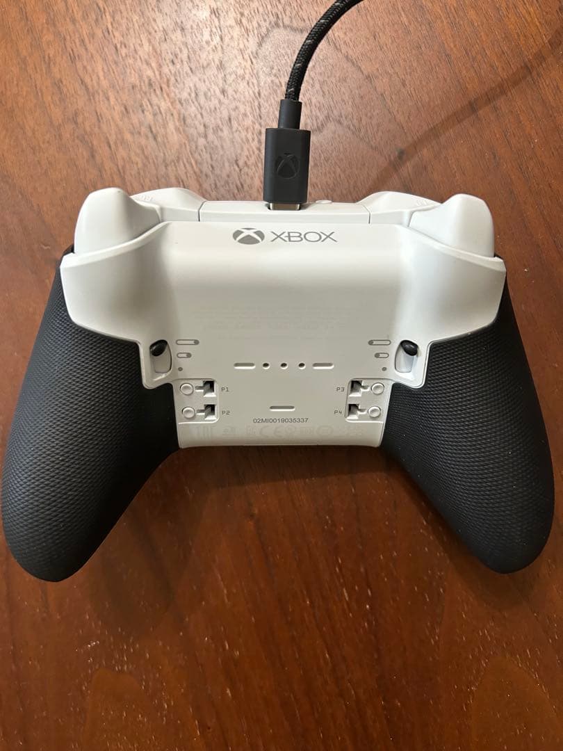 XboxEliteワイヤレス コントローラーSeries2 コアエディション白