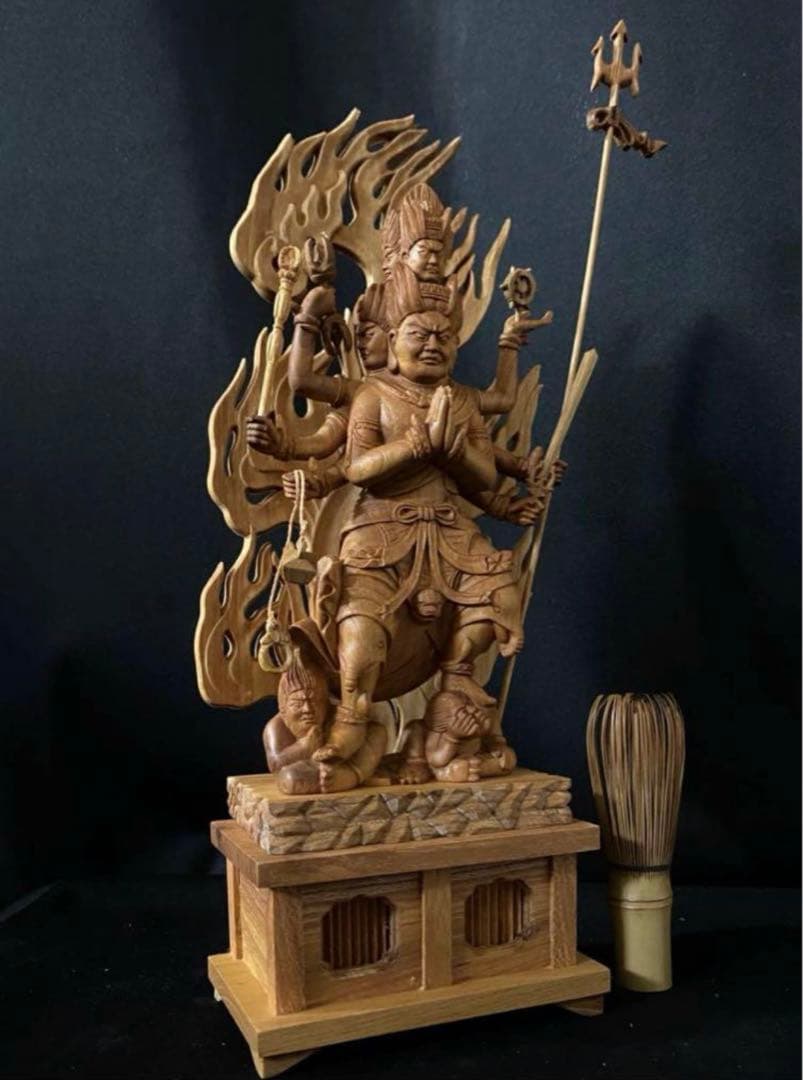 総ケヤキ材　仏教工芸品　木彫仏像　最高級品　仏師手仕上げ品　大元帥明王立像