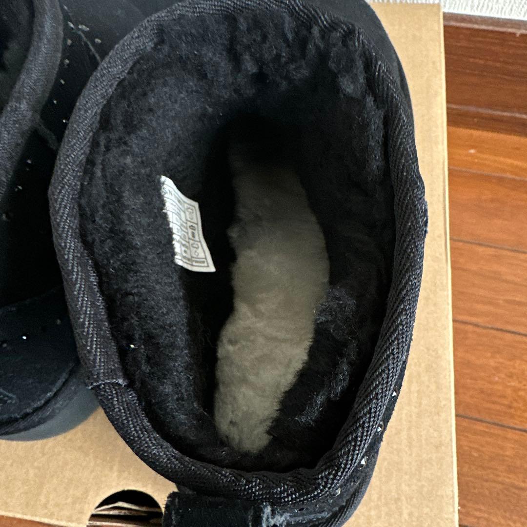 UGG ブラック ムートンブーツ スタッズ付き　 1回使用