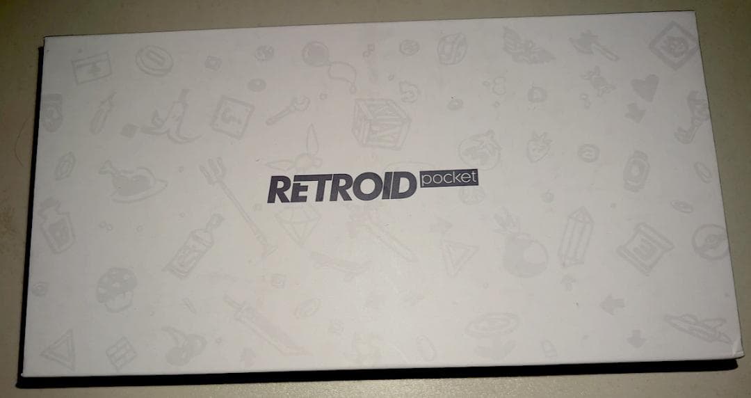 Retroid Pocket 4 Pro ブラック キックスタンドカバー付き