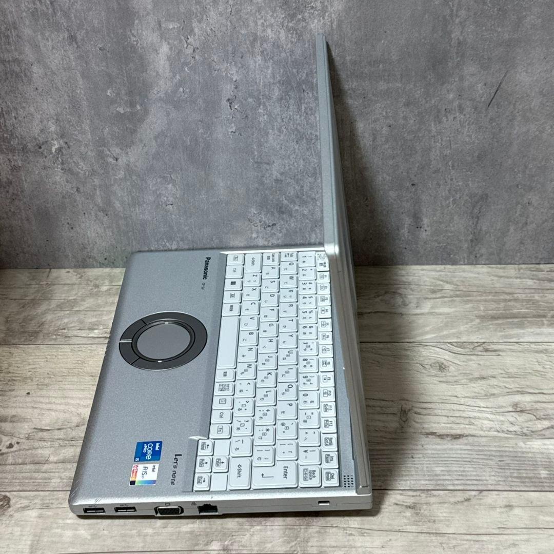 持ち運びに便利☆小型軽量♪11世代 レッツノート ☆16GB♪office付き