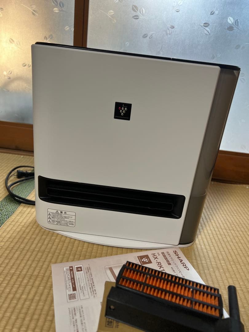 【使用数ヶ月のみ】シャープ HX-TK12-Wホワイト セラミックファンヒーター