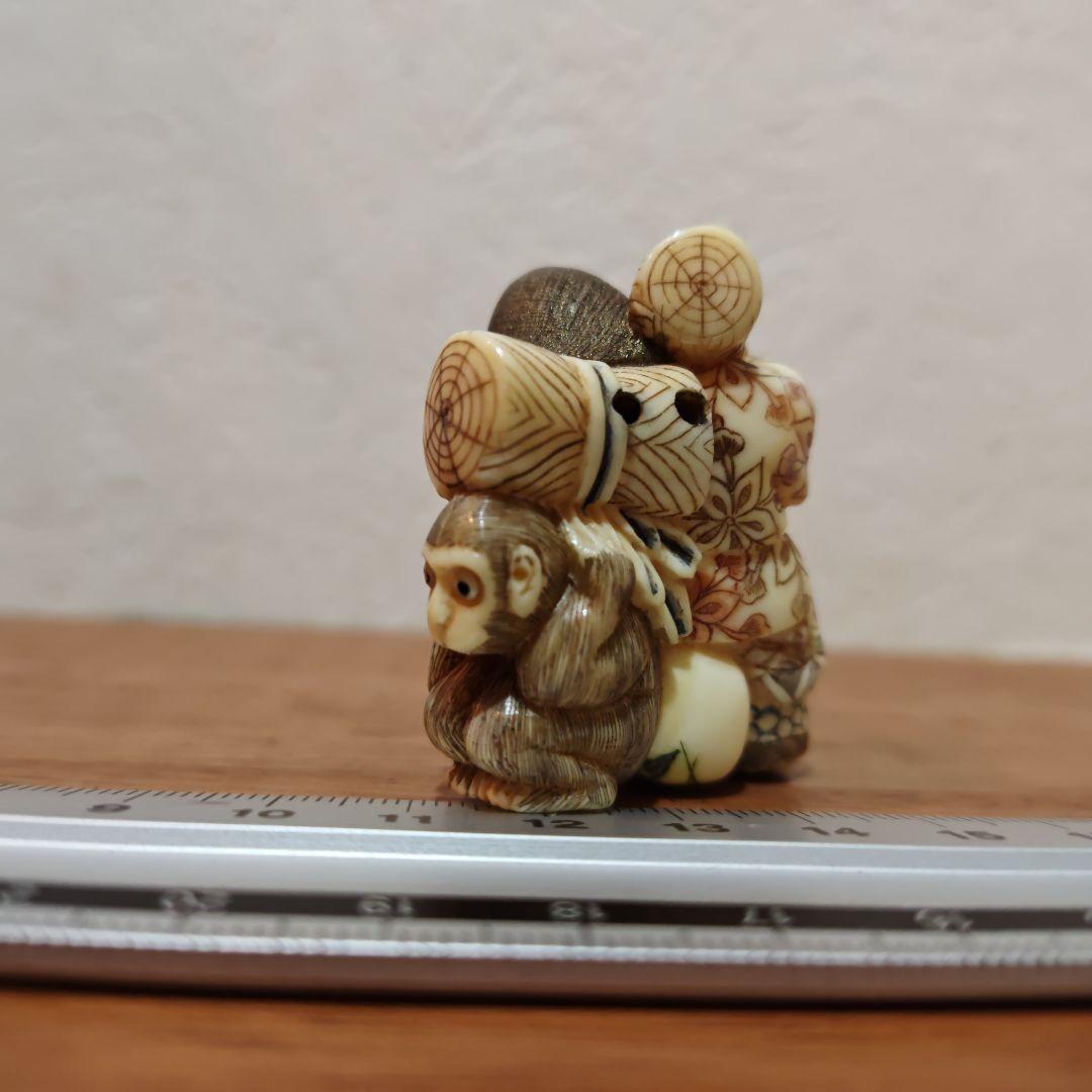 時代提物 七福神根付 天然素材 在銘【大黒様と猿】高4.5cm重39ｇ☆縁起物☆