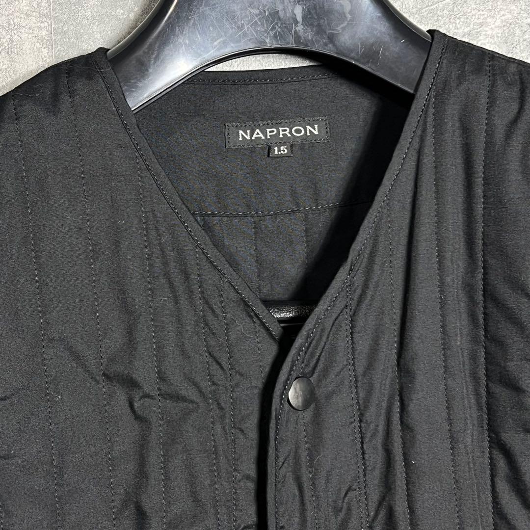 NAPRONの人気アイテム、軽くてあたたかいノーカラーのキルティングコート