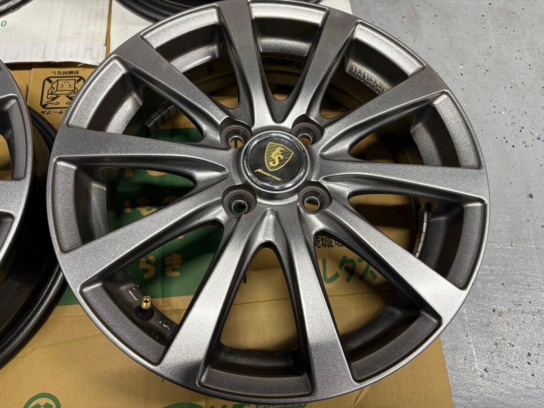 マナレイ ユーロスピード 4穴 15インチ 汎用 4本セット