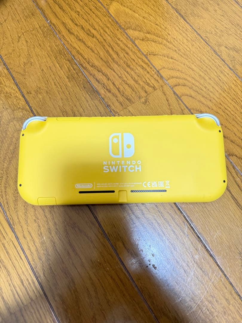 Nintendo Switch Lite イエロー 美品　箱・付属品付き